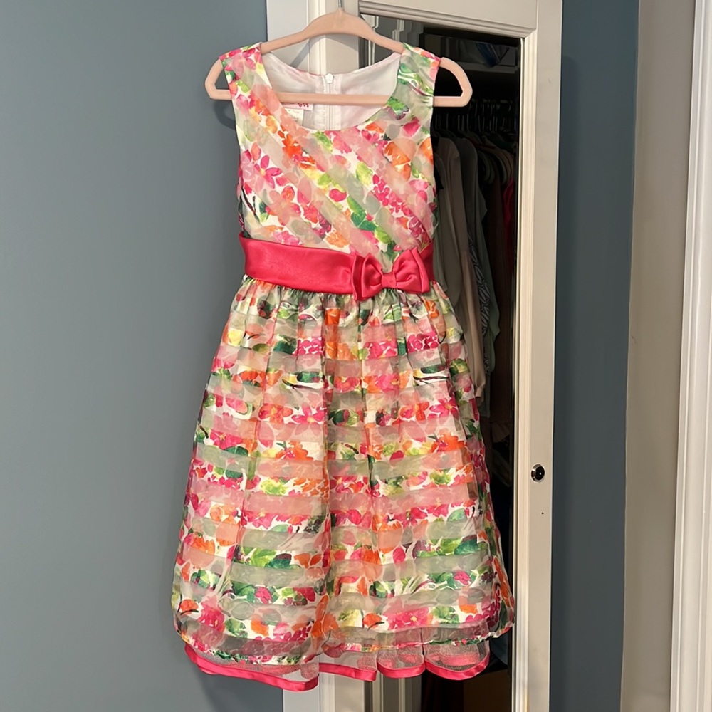 Girls Size 5 floral organza dress with bow